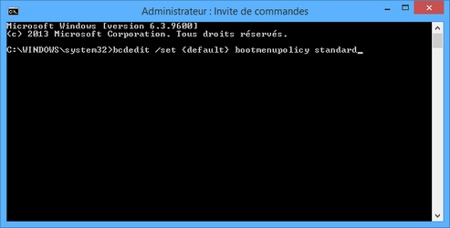 Désactiver F8 au démarrage de Windows 8/10 : bcdedit /set {default} bootmenupolicy standard